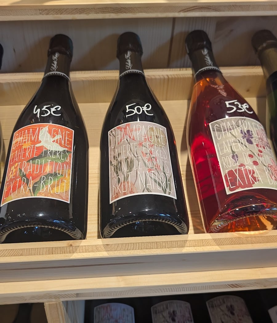 VOLATILES Cave à Vin 1